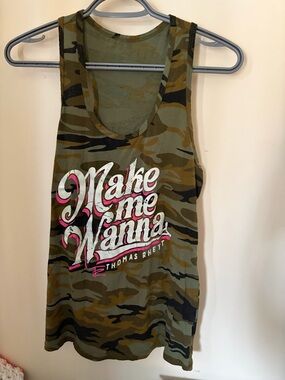 Thomas Rhett concert tank size medium